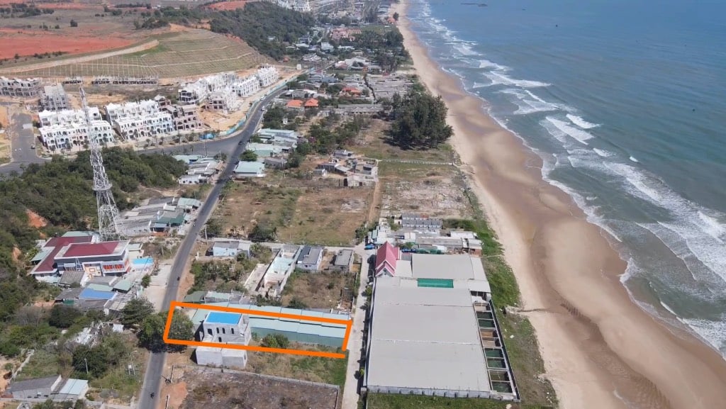 Bán 784m2 đất mặt tiền Lạc Long Quân bên biển, Tp Phan Thiết, vị trí đẹp, giá tốt