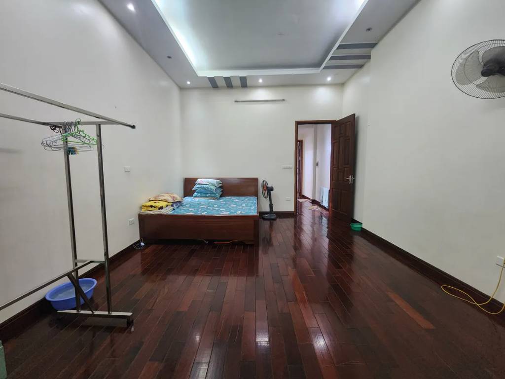 Bán nhà Ngọc Hồi, Hoàng Mai, 55m2 x 5 tầng, giá 9.9 tỷ, ngõ nông ô tô