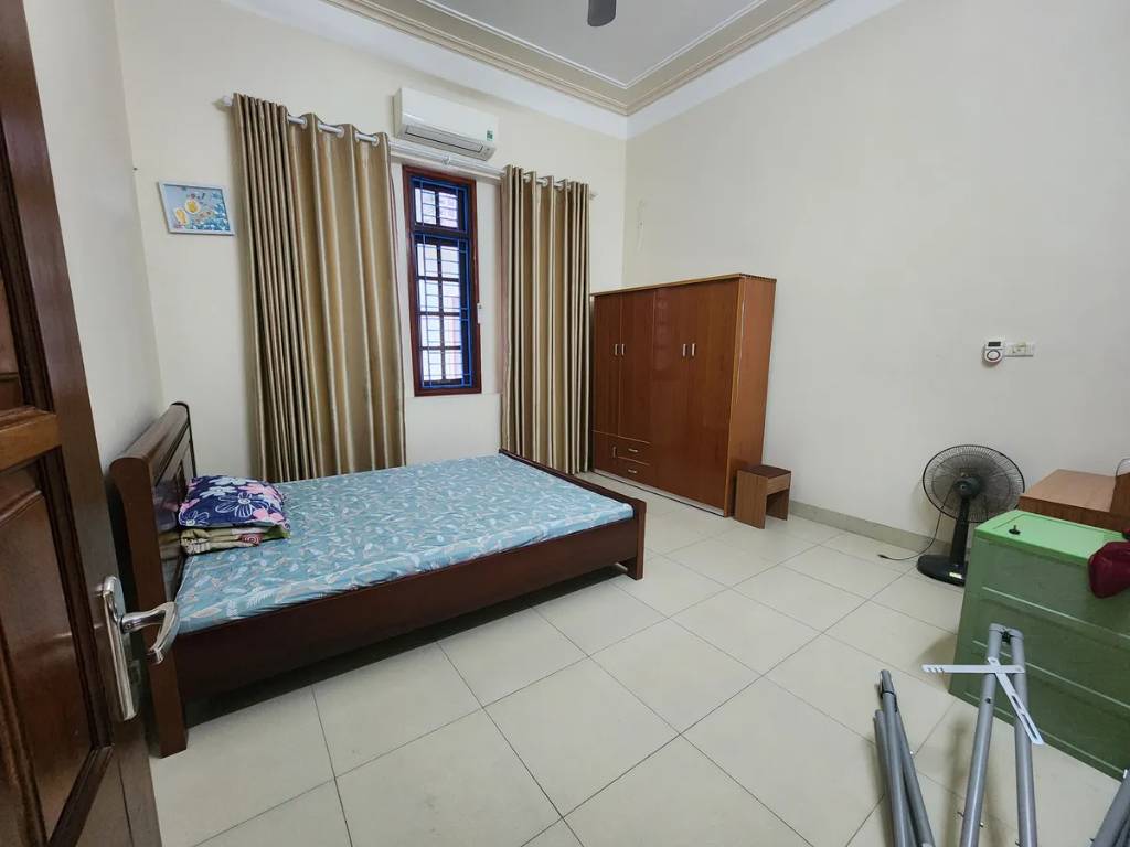 Bán nhà Ngọc Hồi, Hoàng Mai, 55m2 x 5 tầng, giá 9.9 tỷ, ngõ nông ô tô