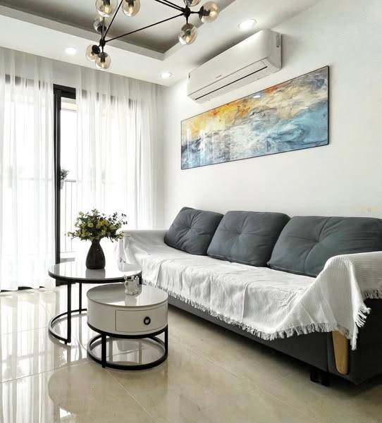 Vinhomes D'capitale - Bán Căn Hộ 2 Ngủ, 73m2, C3 Siêu Đẹp, Giá 8 Tỷ
