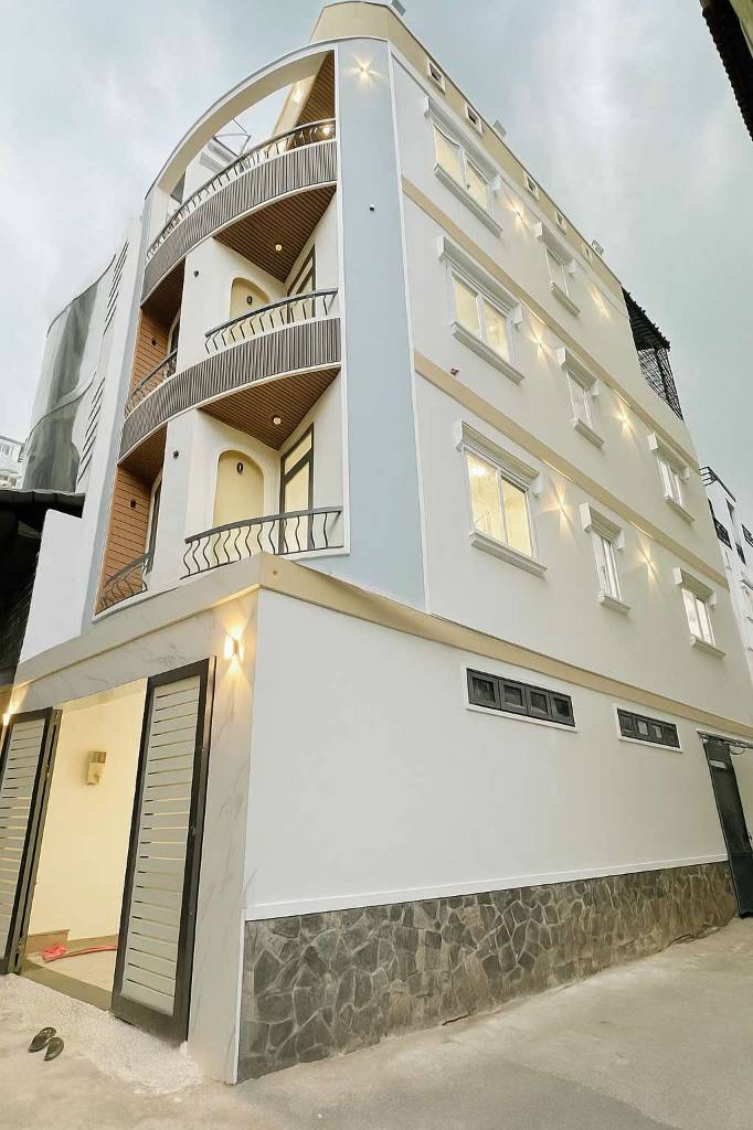NHÀ ĐẸP NGUYỄN ĐÌNH CHÍNH, PHÚ NHUẬN - HẺM Ô TÔ - TRỆT 3 LẦU 5 PN 56m² - 12.9 TỶ