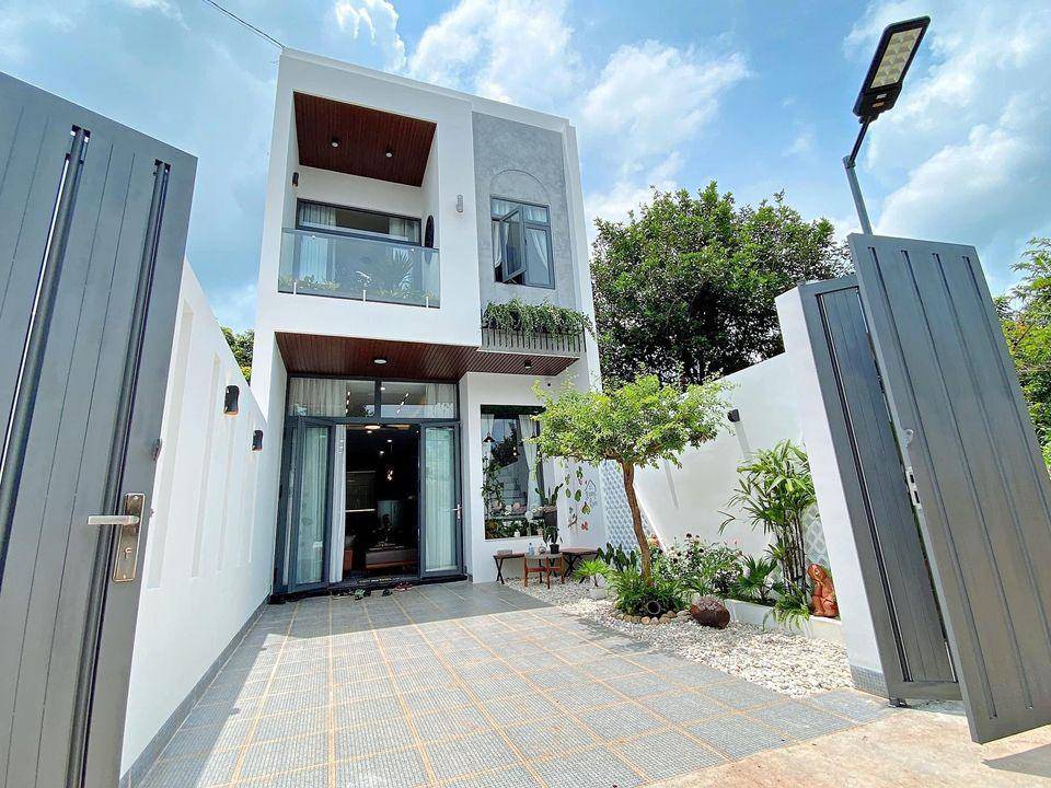 Chính Chủ Bán Nhà Phố 2 Tầng 90m² – Sổ Hồng Riêng – Long Trạch, Cần Đước – Giá Chỉ 1,8 Tỷ