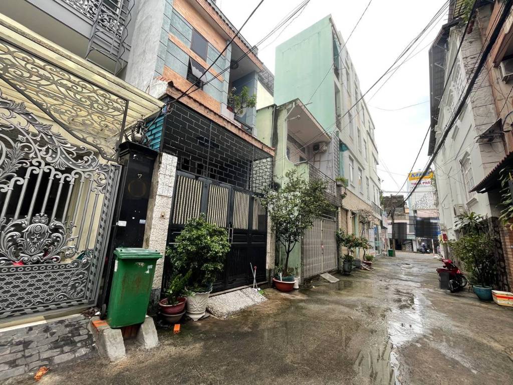 Bán nhà riêng 100m2 - Hẻm xe hơi 5m, Đường Tân Quý, Quận Tân Phú