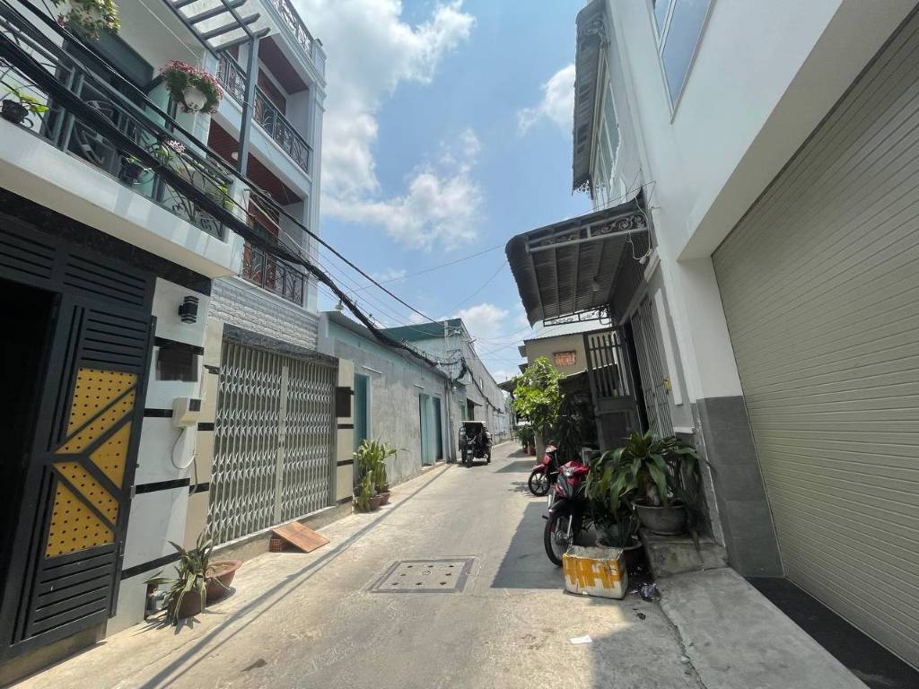 Bán nhà riêng 77m2, ngang - Hẻm ô tô, Đường Lê Trọng Tấn, Quận Tân Phú