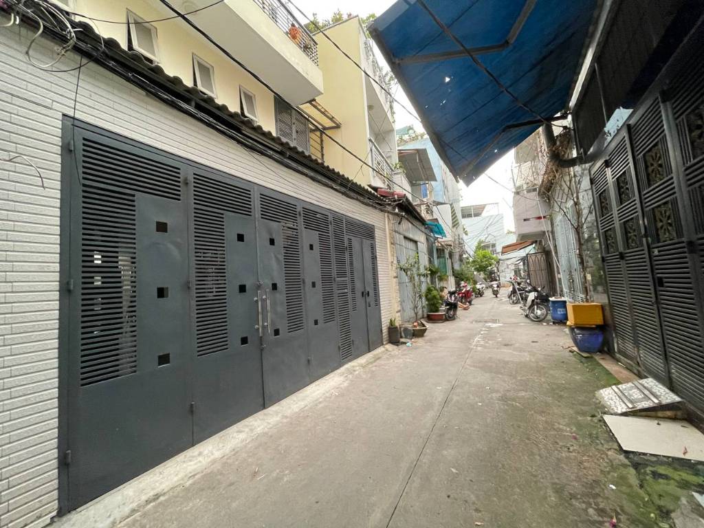 Bán nhà riêng 112m2 - Hẻm ô tô, Đường Trường Chinh, Quận Tân Phú