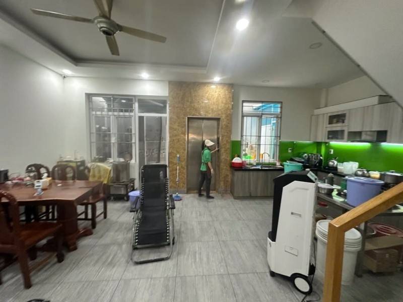 Bán nhà riêng 99m2, ngang 7,5m - Hẻm xe tải 8m, Đường Đô Đốc Lộc, Quận Tân Phú
