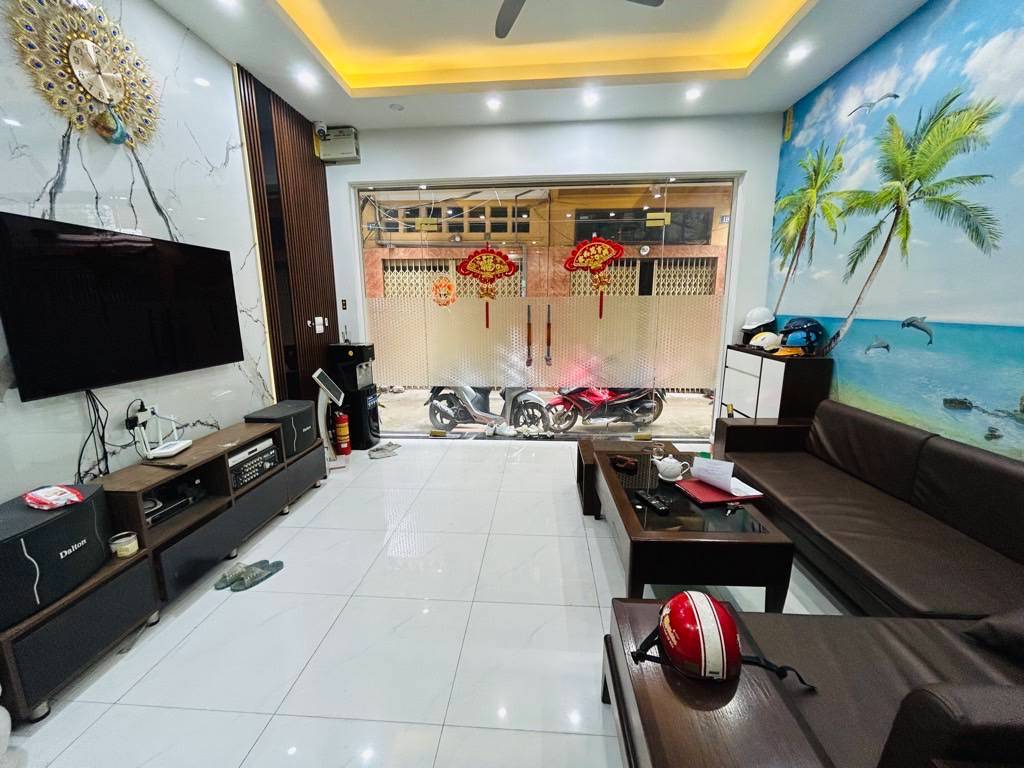 HIẾM! NHÀ PHỐ KIM NGƯU HAI BÀ TRƯNG LÔ GÓC, NỞ HẬU, NHÀ MỚI 5 T ĐẸP, NGÕ NÔNG, HƠN 15T