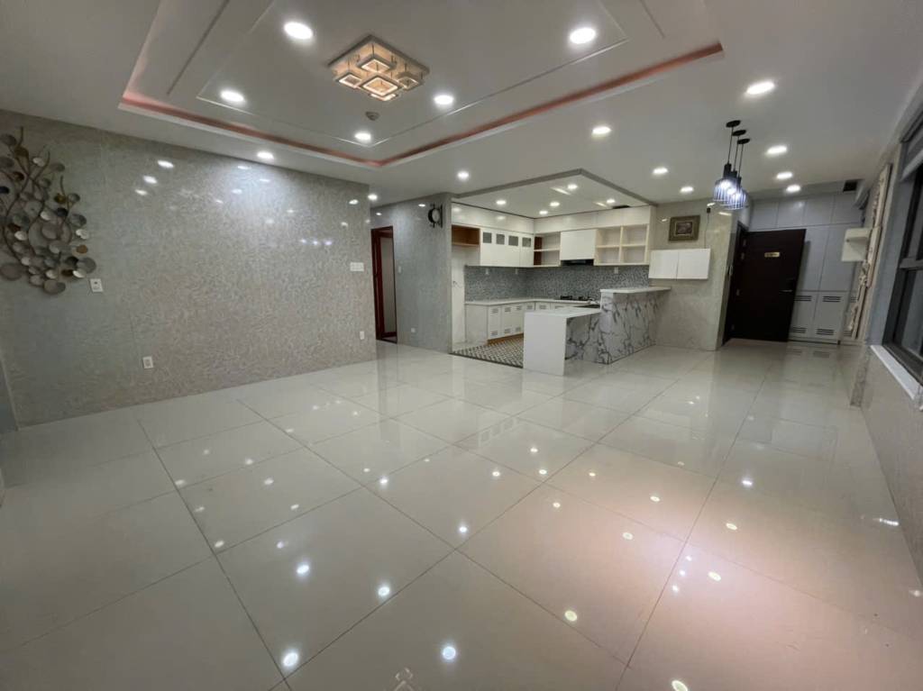 Bán căn hộ Kingston Residence 114m2, Hoàng văn Thụ, Phú Nhuận, tầng cao 3PN, giá 12 tỷ