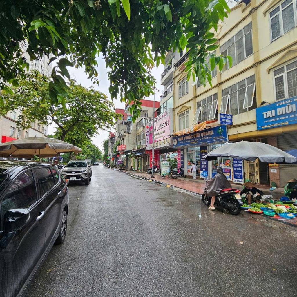 Bán Nhà Phố Vũ Tông Phan,  Ô Tô Đỗ Cạnh Nhà, 2 Mặt Thoáng Sáng 36m²  Giá 7,5 Tỷ
