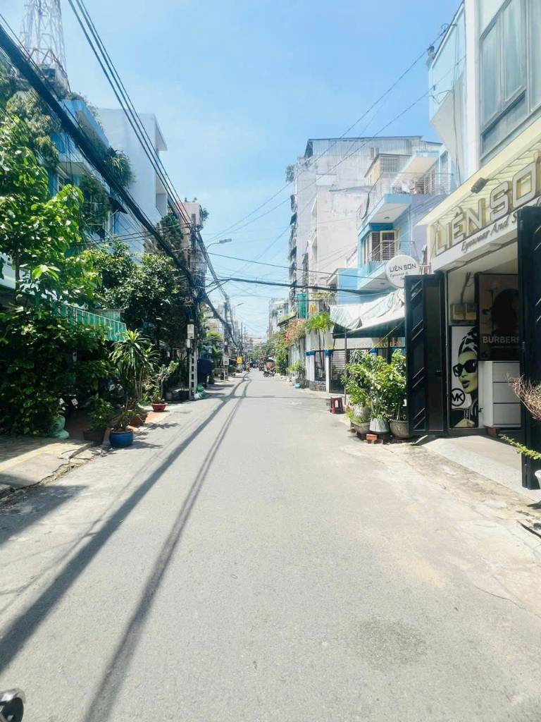 BÁN NHÀ HXH 4 TẦNG, 7PN - HĐT 30TR/THÁNG – TÔ HIẾN THÀNH, QUẬN 10 - DT 3 x 20m - GIÁ 10.5 TỶ TL
