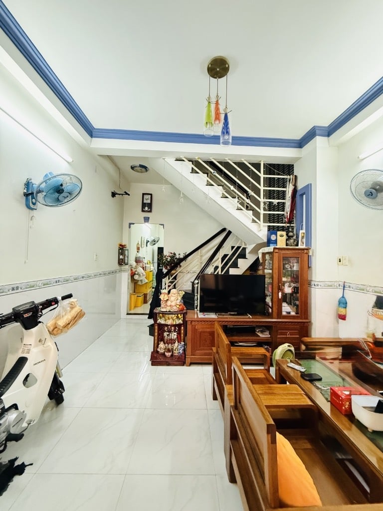 Bán Nhà Lạc Long Quân - Tân Bình, 59 m2, nhỉnh 7 tỷ