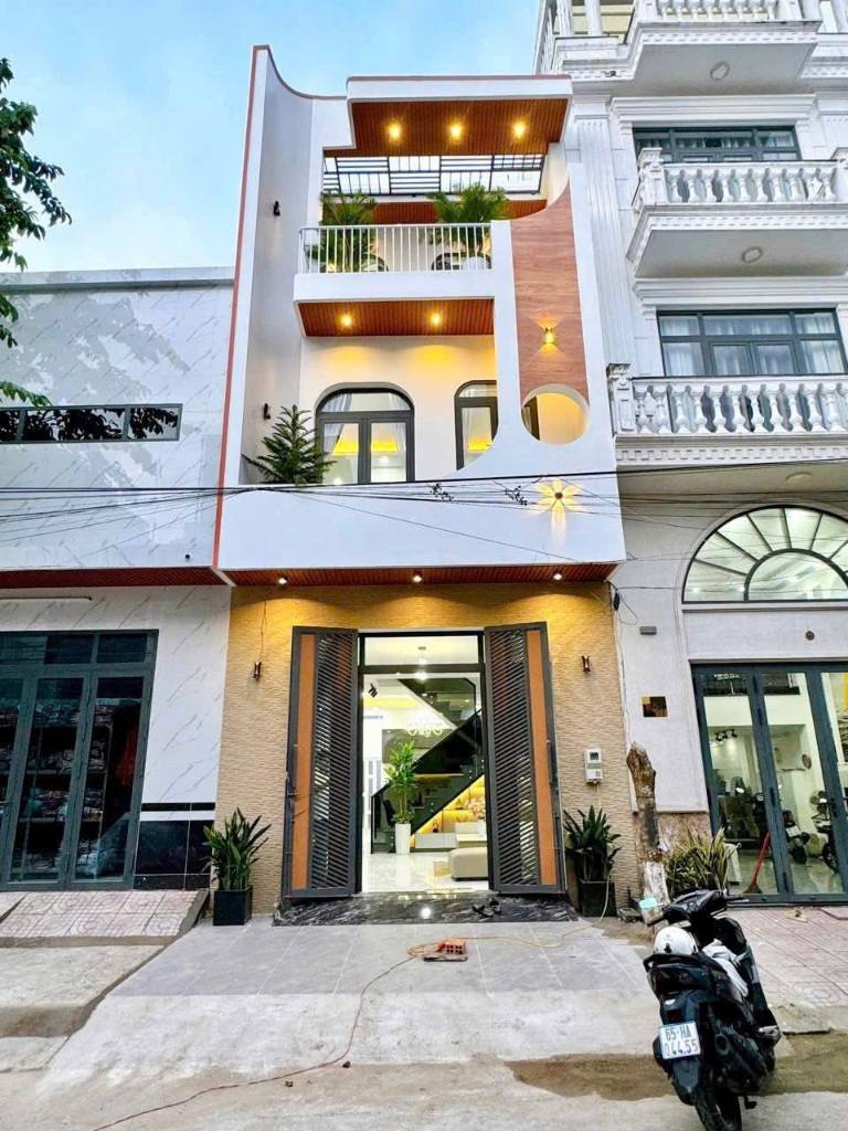 NHÀ 90M² – CẦN ĐƯỚC, LONG AN, 2 TẦNG, 3PN – GIÁ CHỈ 2 TỶ