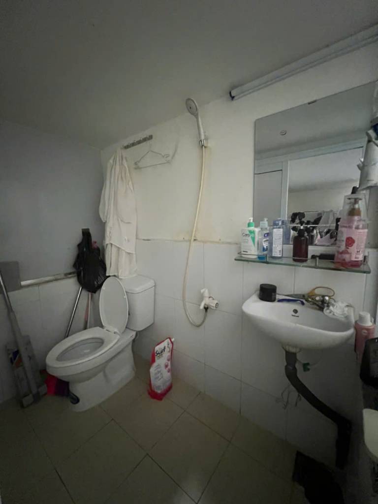 Phòng trọ giá rẻ ngay sát đại học công thương, lê trọng tấn, ngay trệt