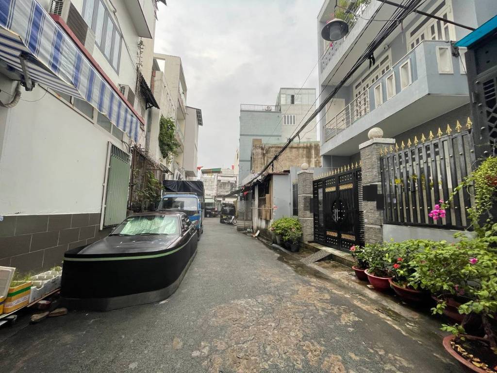 Bán nhà riêng 100m2 - Hẻm lớn 12m, Đường Lê Sát, Quận Tân Phú