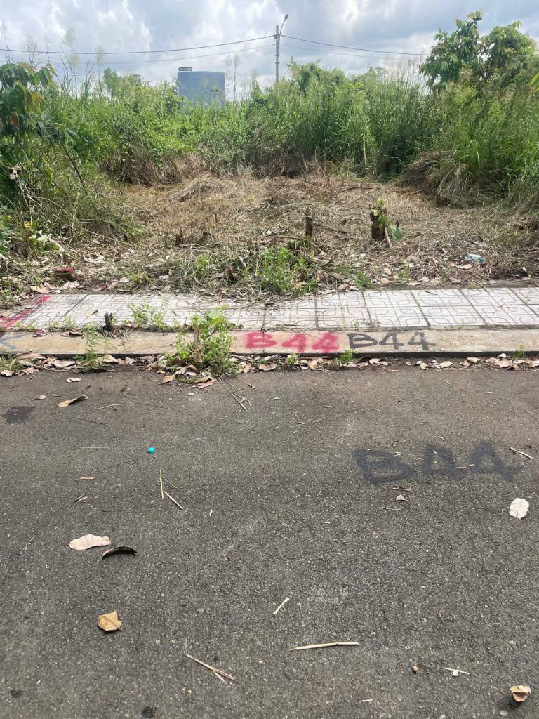 Bán đất giá rẻ, hàng nhỏ, dễ mua, dễ bán, 50,3m Long Phước, Quận 9, gái chỉ 1 tỷ 950 triệu