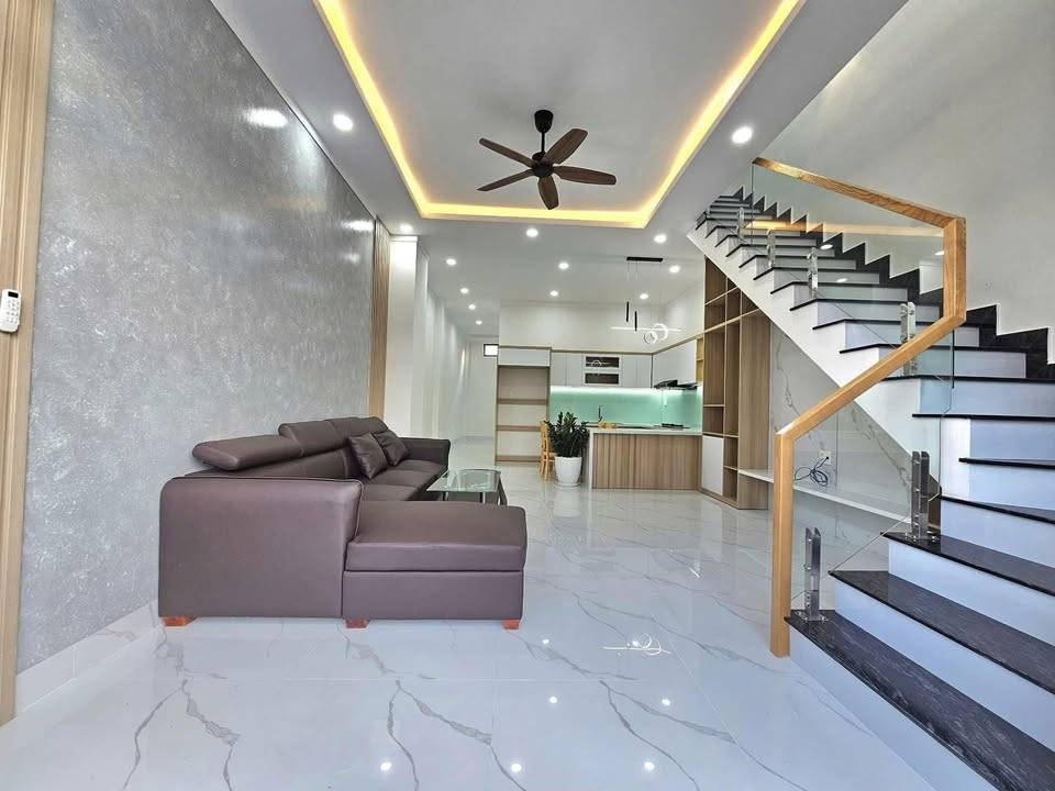 NHÀ PHỐ PHONG CÁCH CHÂU ÂU – 1 TRỆT 1 LẦU, FULL NỘI THẤT, SHR – GIÁ CHỈ 2 TỶ 240