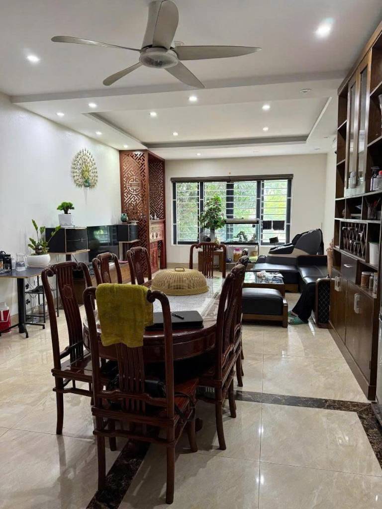 Nhà Dân Xây - Gần Chỗ Để Ô Tô - Thoáng Sáng - Ở Thích - 7.75 Tỷ - TT Quận Thanh Xuân