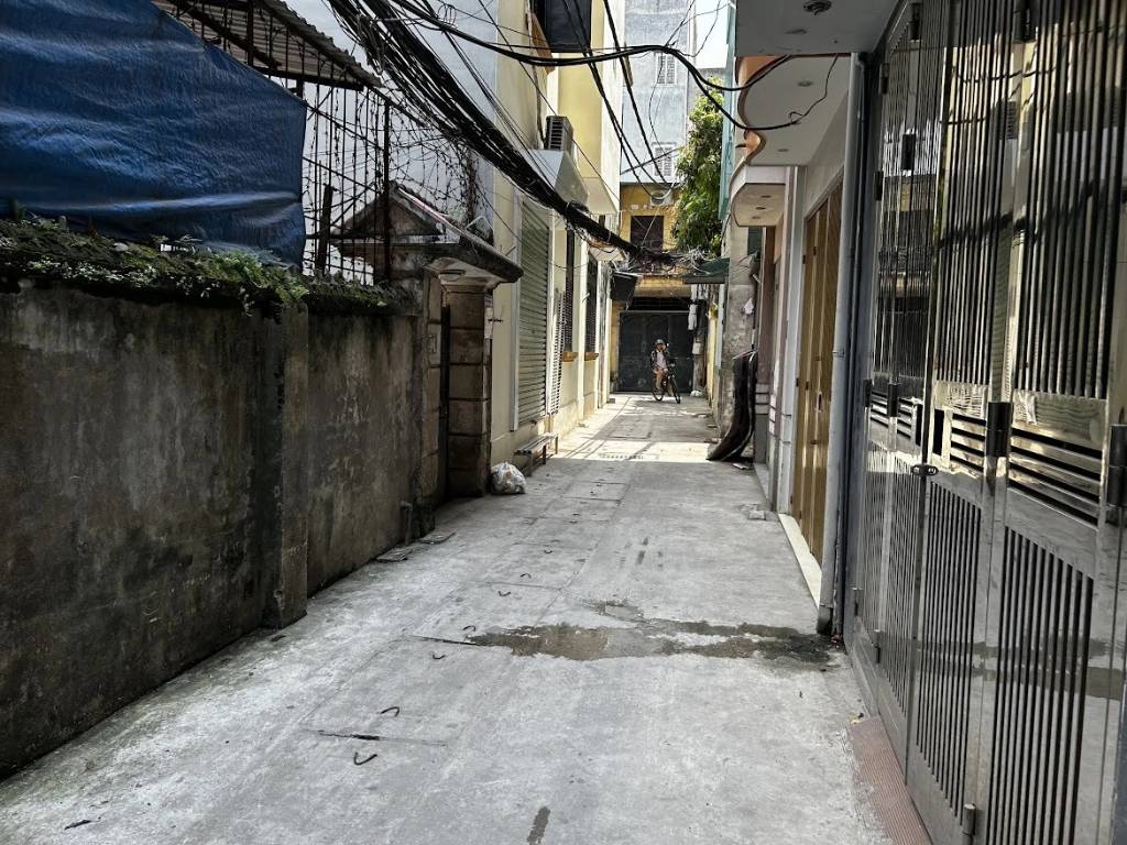 Bán nhà Ngõ 144.8 Quan Nhân, diện tích 38m2, giá 8.45 tỷ, sổ đỏ chính chủ