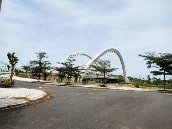 Lô đất liên kế đường thông 7m5, KĐT Ngọc Dương, giáp sông Cổ Cò, gần biển