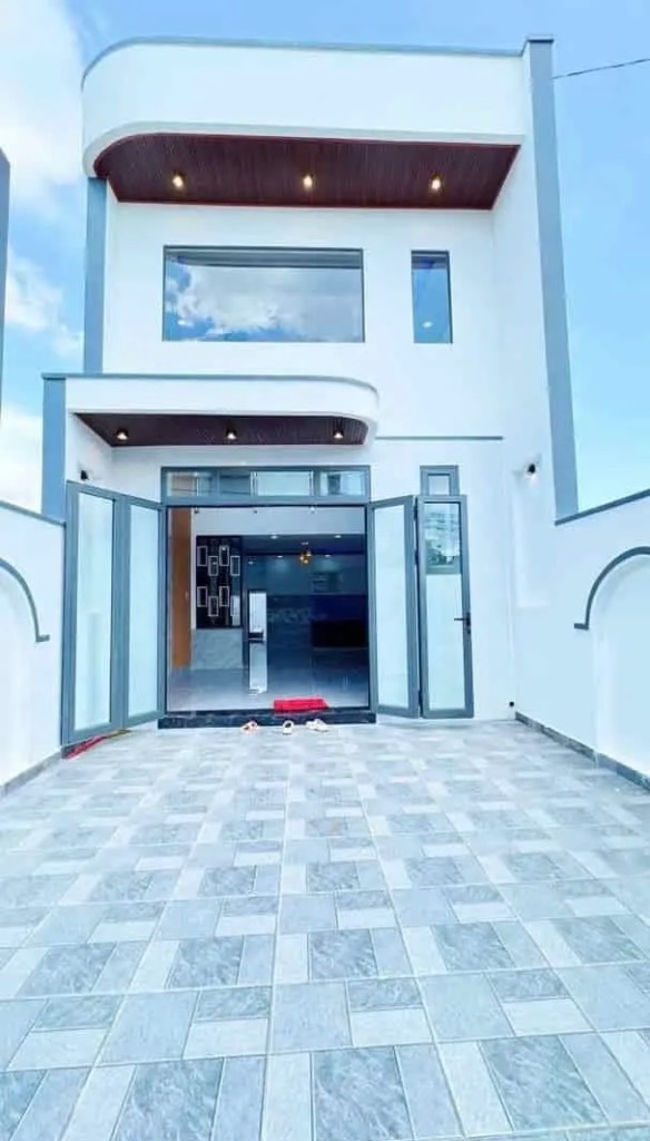 BÁN GẤP NHÀ 1TRỆT 1LẦU GẦN CHỢ BÌNH CHÁNH – CẦN ĐƯỚC LONG AN – 112.6m2 – GIÁ CHỈ 2 TỶ500 SHR