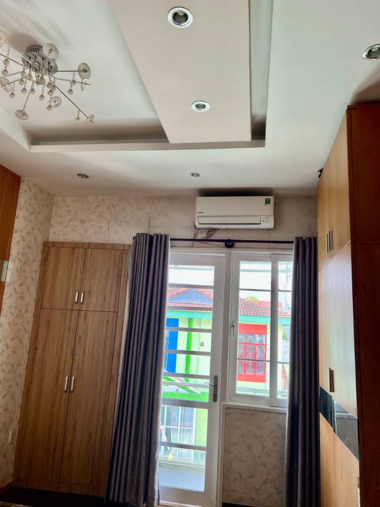 Bán nhà hẻm 2 xe hơi né nhau đường 3/2 Quận 10 dt(4 x 15m) giá 17 tỷ