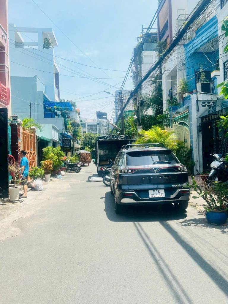 Bán nhà hẻm xe hơi đường Tô Hiến Thành Q10, diện tích ( 3 x 19m) giá 10,5 tỷ