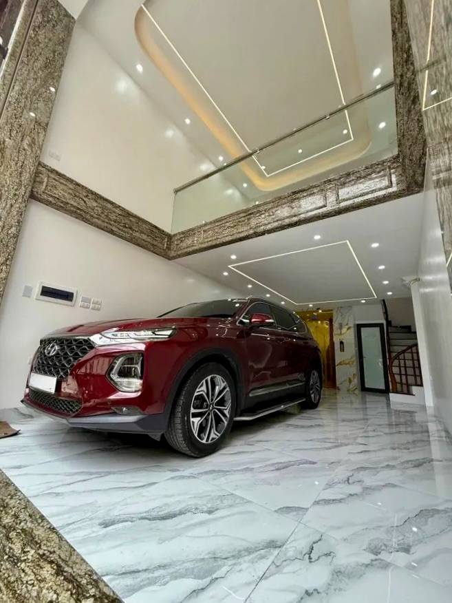 Mặt Phố Phân Lô Vip Hoàng Mai – 7 Tầng Gara Thang Máy – Sát Hồ Đền Lừ – Giá 18.1 Tỷ