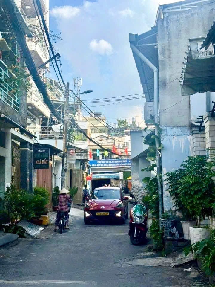 Bán Nhà 2 Tầng, Hẻm Xe Hơi, 85m²,  Phan Huy Ích, P12 Gò Vấp, 6 Tỷ Hơn