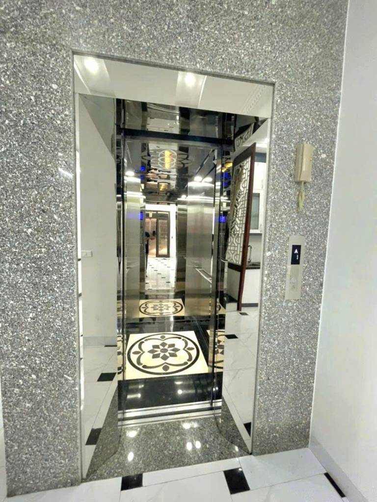 Bán Gấp Nhà Lô Góc Thanh Xuân– Thang Máy – 39m² X 6 Tầng – Giá 9 Tỷ (TL)