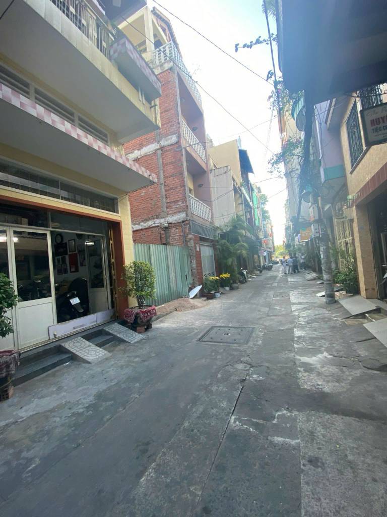 Bán nhà hẻm 2 xe hơi đường 3thang2 Q10 – DT 4.1x12m nở hậu – Nhà mới 6 tầng hiện đại – Giá 16 tỷ TL