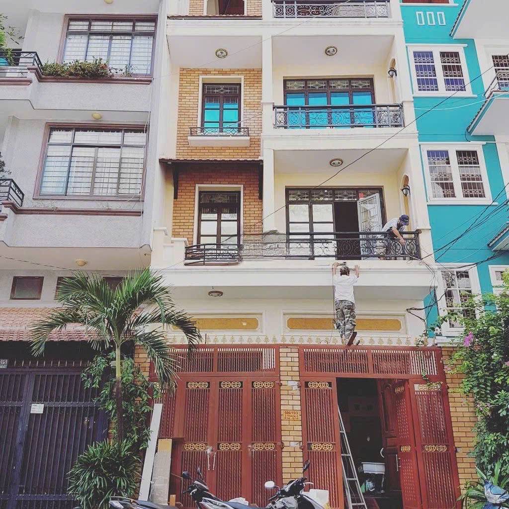 Bán nhà hẻm xe hơi 40 Ung Văn Khiêm, Bình Thạnh - 5x22 - nở hậu - 2 lầu, 6pn, giá 18,2 tỷ