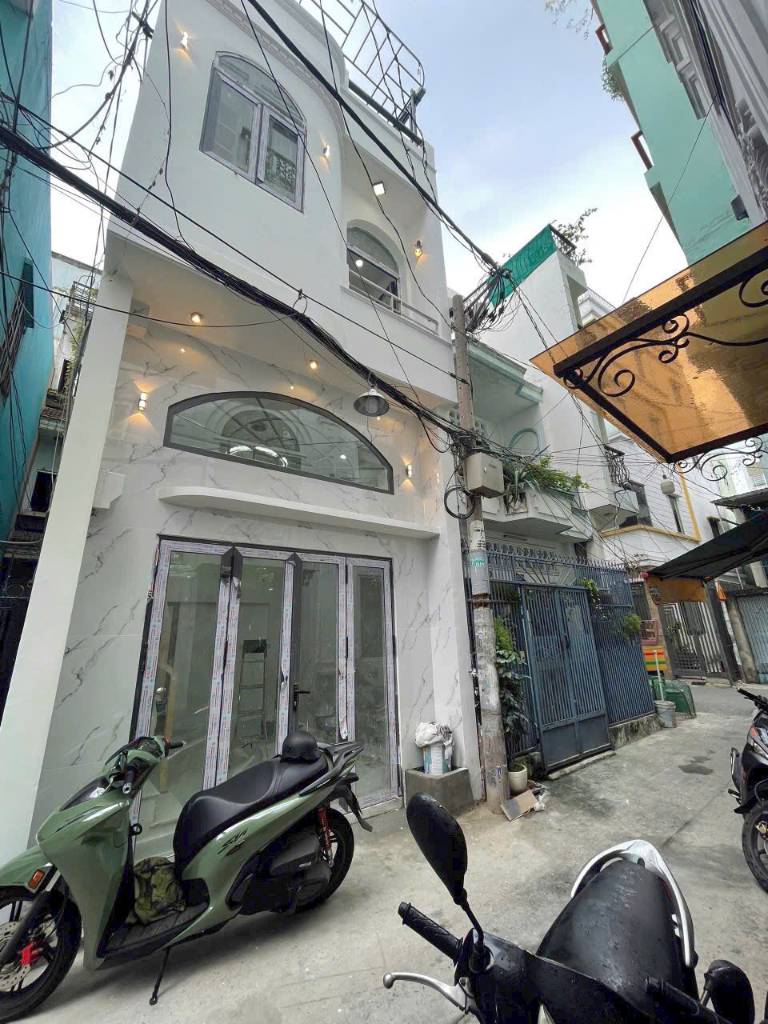Bán nhà HXH 4m, 1 căn ra MT Hoa Đào, Cô Giang, P.1, Quận Phú Nhuận, TP.HCM