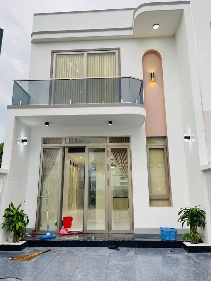 CUỘC SỐNG LÝ TƯỞNG! NHÀ ĐÃ HOÀN CÔNG ĐẦY ĐỦ -  CẦN ĐƯỚC, LONG AN, GIÁ CHỈ 2.55 TỶ