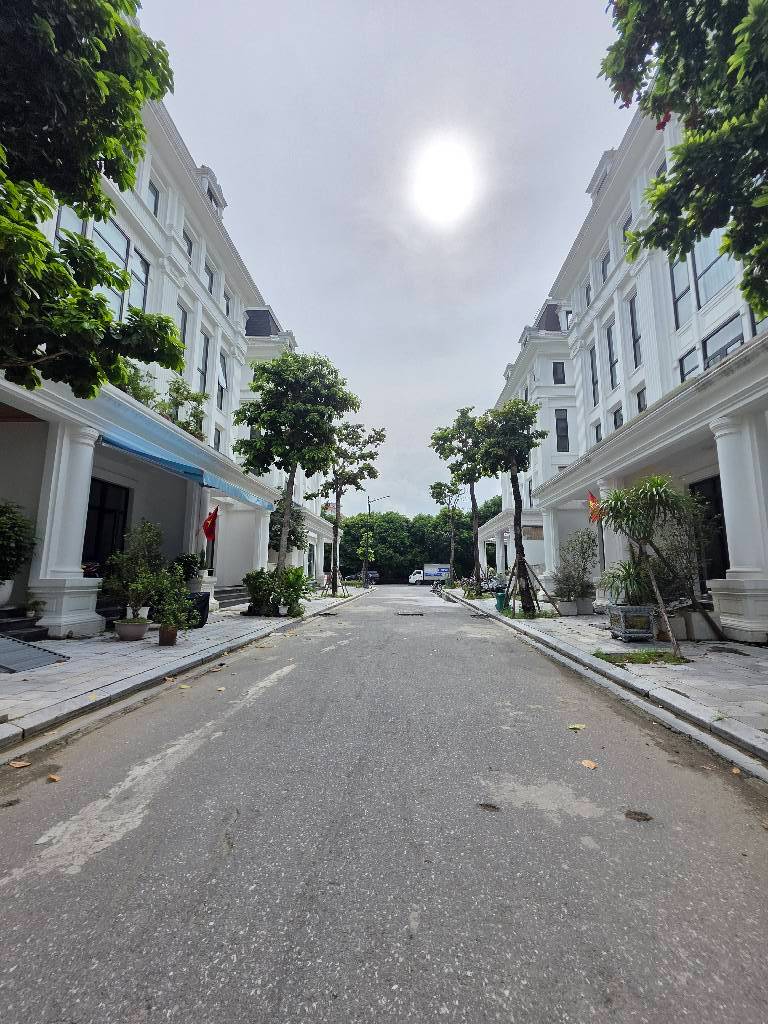 Khu Đô Thị Louis City Tân Mai Bán Nhà 5 Tầng Long Lanh Vỉa Hè 2 Ô Tô Tải Tránh Hoàng Mai