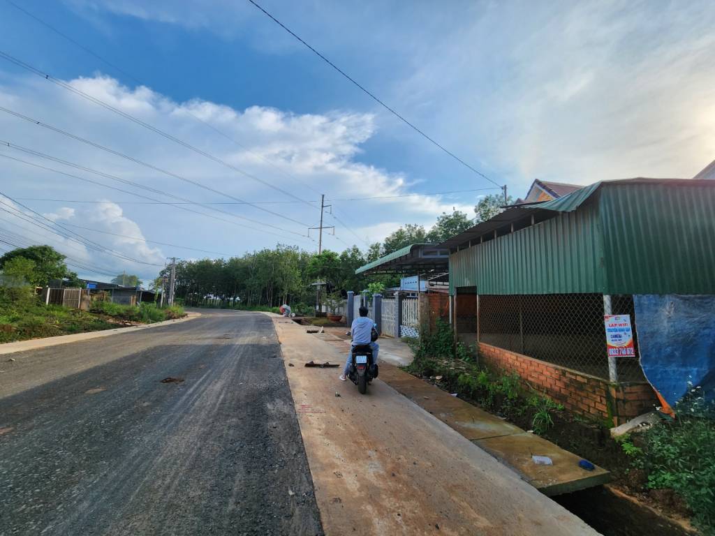 Bán Nhà DT 6x37 - 220m2 (Nở hậu) Hoàng Văn Thụ, Phước Bình, Giá 1.7 tỷ có TL