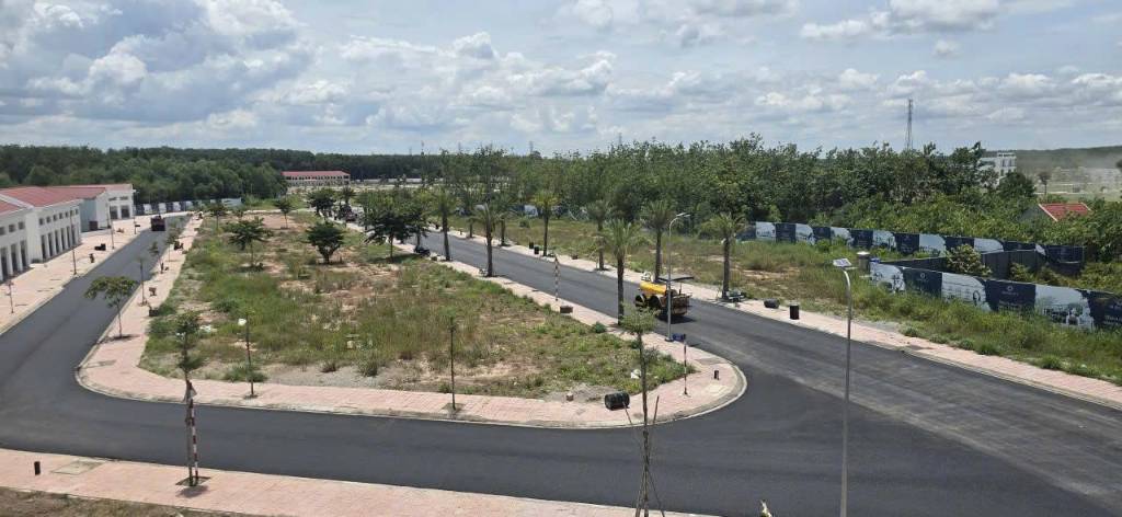 Duy Nhất Suất Nội Bộ Nền Nhà Phố Giảm 200 Triệu Trừ Vào Giá Bán- Đối Diện Trường Học, Y Tế