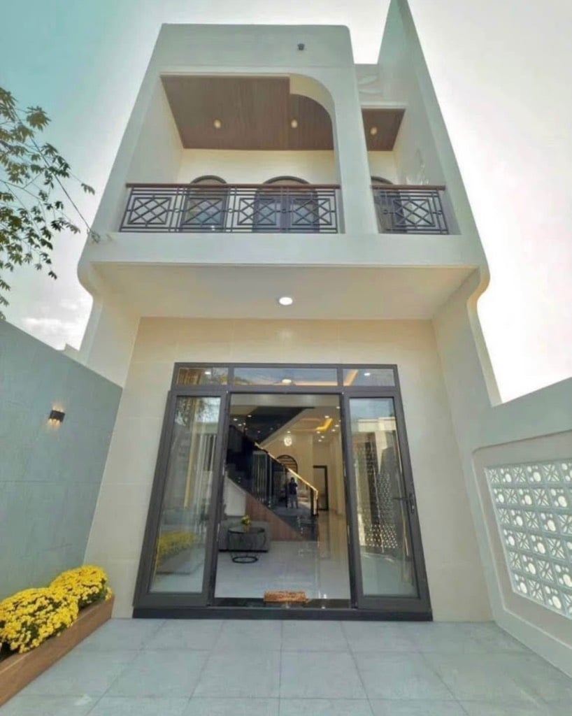 GIÁ TỐT KHU VỰC – NHÀ PHỐ 99M² – GẦN CHỢ BÌNH CHÁNH – 2 TỶ400 SHR