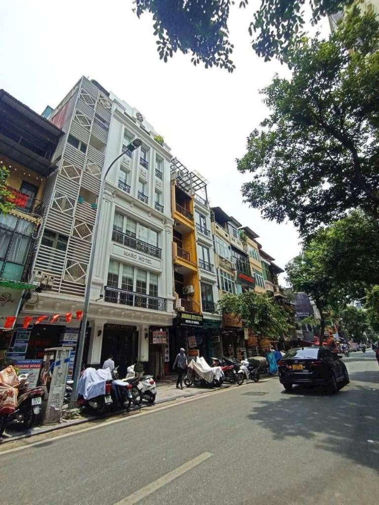 SIÊU PHẨM MẶT PHỐ CẦU GỖ VIEW MẶT HỒ HOÀN KIẾM DUY NHẤT MỘT CĂN DIỆN TÍCH RỘNG SỔ VUÔNG FULL THỔ CƯ