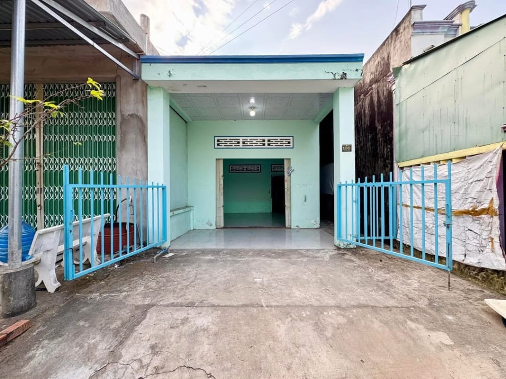 Chính Chủ - Bán Nhà 2PN 110m2 - Khu Phố 1 Huyện TÂN THẠNH, Long An