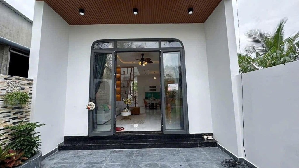 BÁN GẤP NHÀ PHỐ ĐẸP 95M² – GẦN CHỢ BÌNH CHÁNH – GIÁ CHỈ 2 TỶ450 SHR