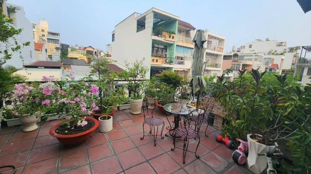 Bán nhà hẻm xem hơi, đường Lê Văn Sỹ Quận 3 ngang gần 6m giá 25 tỷ
