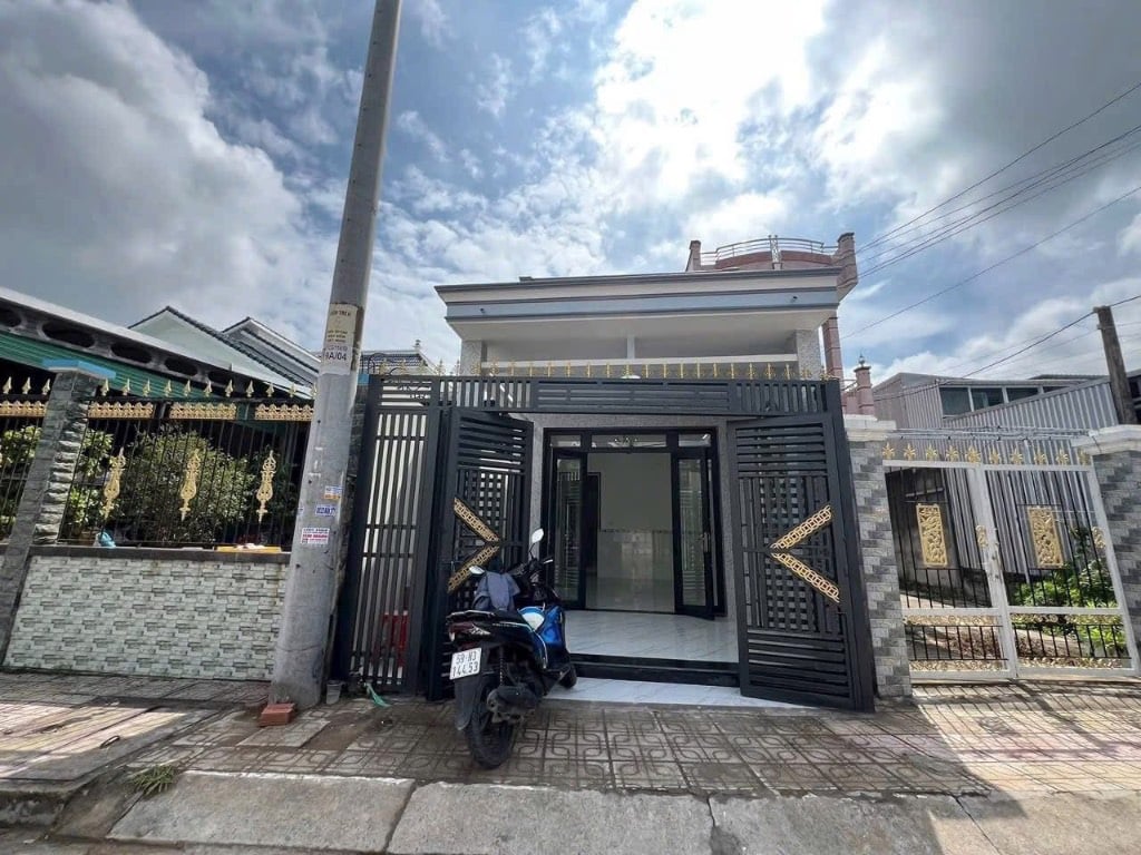 Bán nhà riêng 92m², Bến xe miền Tây An Lạc, giá chỉ 650 triệu VND
