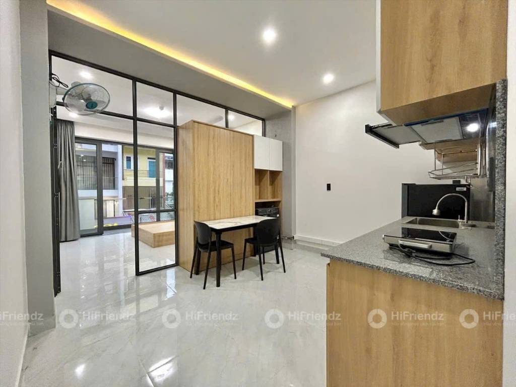 Căn Hộ 1 Phòng Ngủ Ban công - Rộng 50m² Full Nội Thất -Thang Máy - ngay Sân Bay - công viên Gia Định
