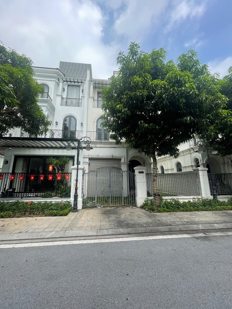NGỘP BANK BÁN GẤP BIỆT THỰ SONG LẬP VINHOMES OEANPARK 1 GIA LÂM HÀ NỘI