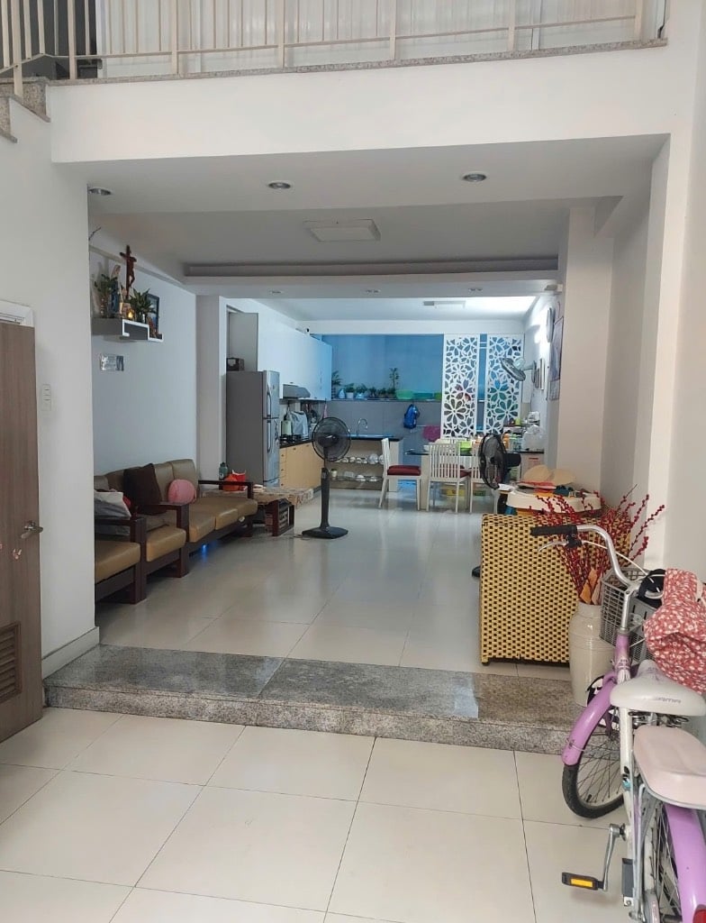 Bán Nhà Riêng Nguyễn Hồng Đào- Tân Bình- HXH thẳng 1 Trục