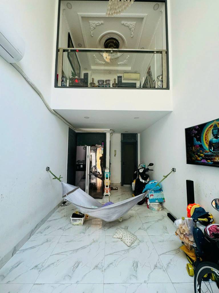 Bán Nhà 5 Tầng Tại Đường Cách Mạng Tháng 8 Quận 3 , Diện Tích (3.1 X 10.4m) Giá 8.9 Tỷ