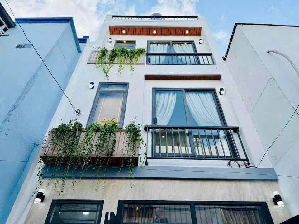 SIÊU PHẨM NHÀ 1 TRIỆT-2 LẦU THIẾT KẾ HIỆN ĐẠI-KHU VỰC ĐỒNG BỘ VIP-NGAY TRUNG TÂM-GIÁ CHỈ 2 TỶ 5