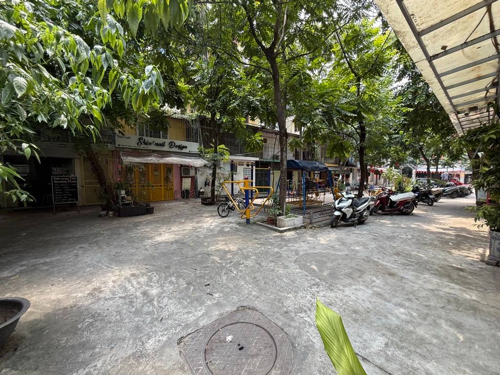 Bán Nhà Tập Thể Tầng 1 Bách Khoa 134m² – Kinh Doanh Sầm Uất, Ô Tô Đỗ Cửa – Hai Bà Trưng