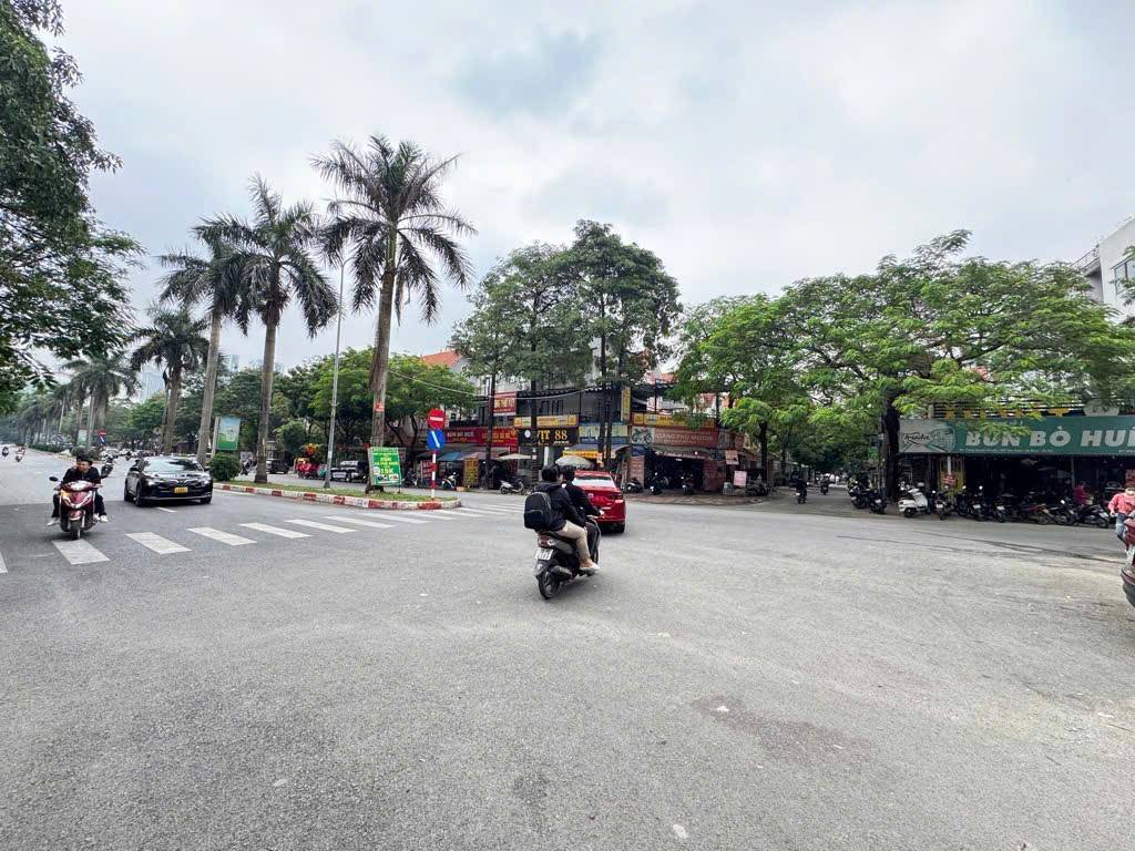 BIỆT THỰ VĂN QUÁN DIỆN TÍCH 230M – KIỆT TÁC DÀNH CHO GIỚI THƯỢNG LƯU , giá 49,5 tỷ