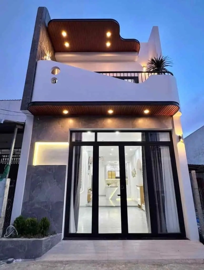CHỦ MUỐN BÁN NHANH NHÀ PHỐ GẦN UBND XÃ RẠCH KIẾN – LONG AN – 99.3m² – GIÁ CHỈ 2 TỶ390 SHR